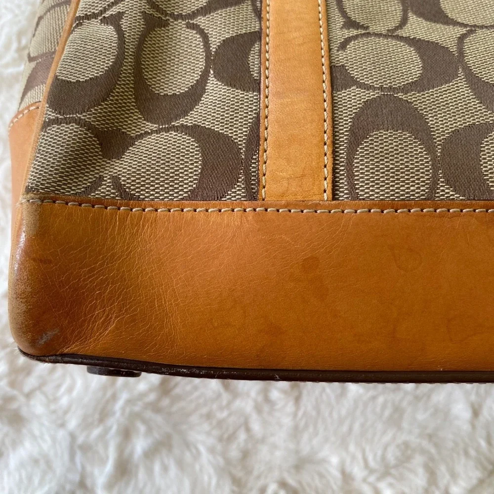 Coach vintage signature